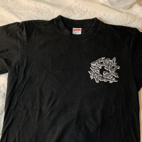 Supreme Tee -size small Excellent pre-owned condition - Picture 1 of 6